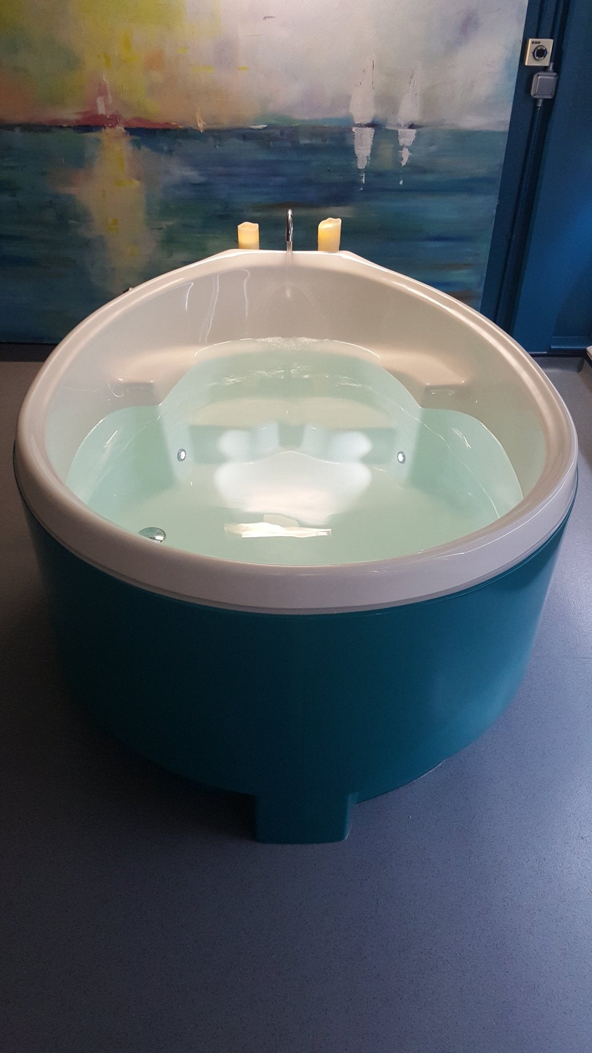 OCEANIS® Tub with Inner and Outer Shell-Furniture-Birth Supplies Canada