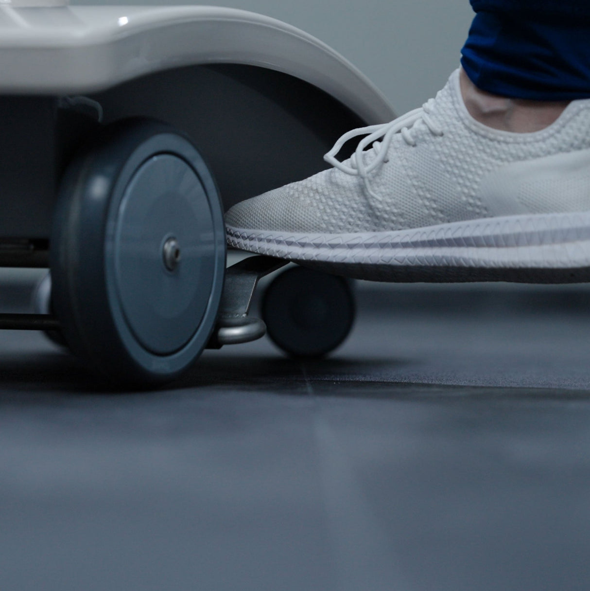 Tipper Tub | Febromed-Infant Bath-Birth Supplies Canada